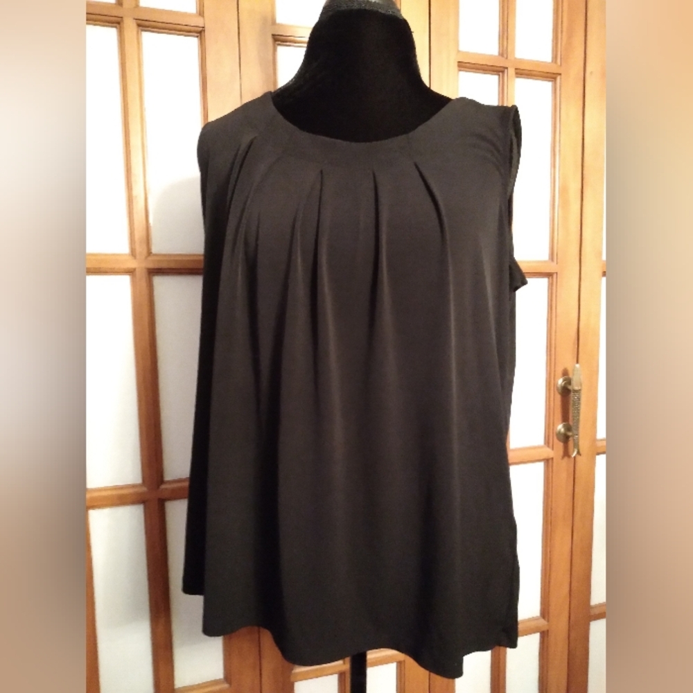 Women's Pleated Black Sleeveless Blouse Tank, By Jones Studio Sz XLP EUC